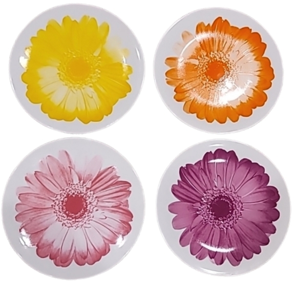 Bo's Attic Other - SOLD.  Bo's Attic Ceramic Gerber Daisy Plates Set of 4